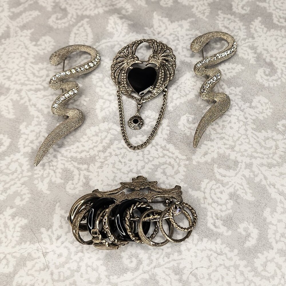 Lot of 4 vintage silvertone large lapel pins-heart/birds/rhinestone/damask/90s